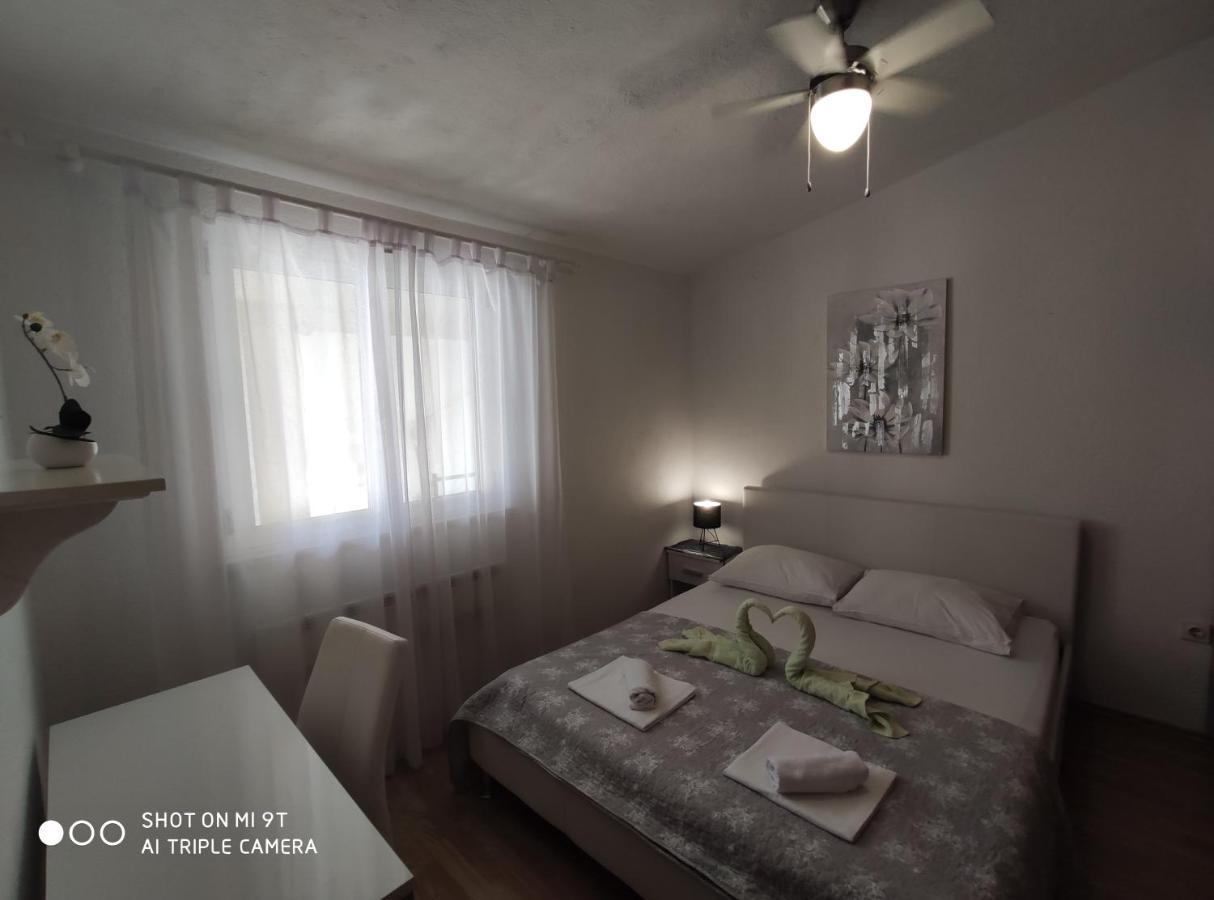 Apartment Burich Макарска Экстерьер фото