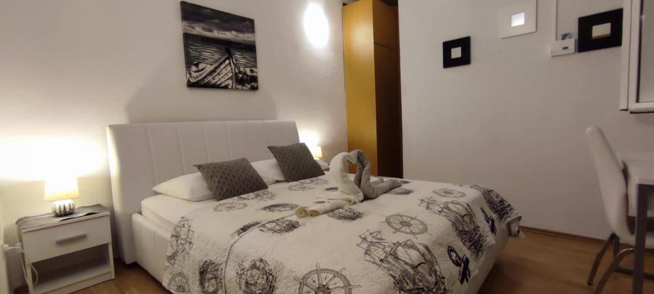 Apartment Burich Макарска Экстерьер фото