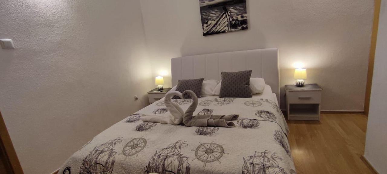 Apartment Burich Макарска Экстерьер фото
