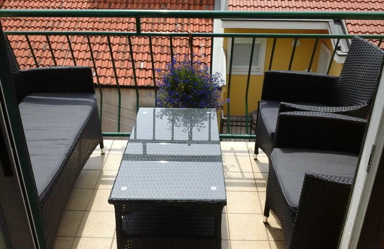 Apartment Burich Макарска Экстерьер фото